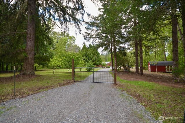 14812 Fox Hill Road SE, Yelm, WA 98597