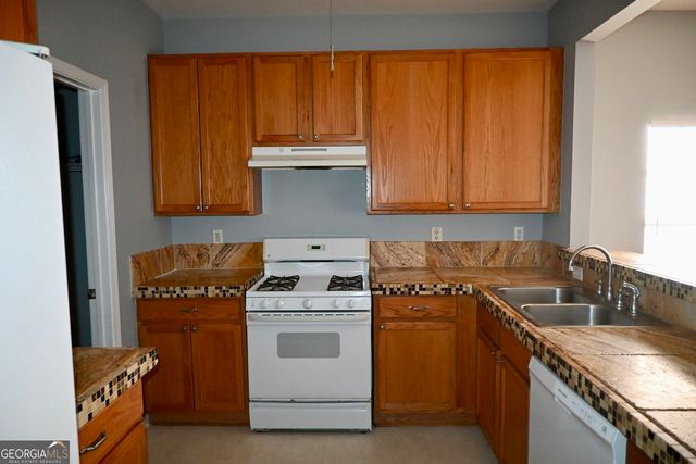 1563 Rachel's Ridge NW, Kennesaw, GA 30152