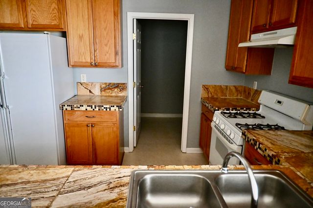 1563 Rachel's Ridge NW, Kennesaw, GA 30152