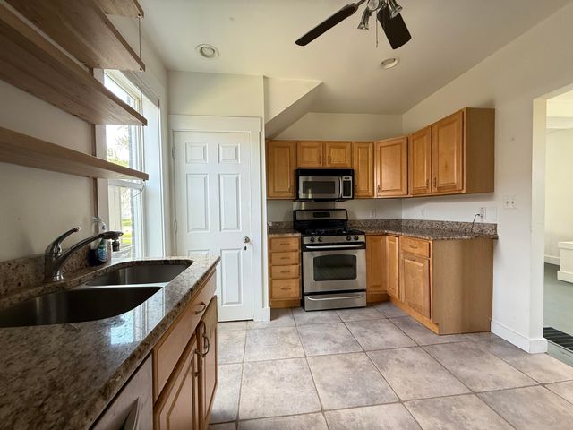614 Magnolia Street, Three Oaks, MI 49128
