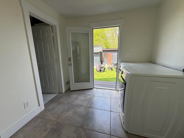 614 Magnolia Street, Three Oaks, MI 49128