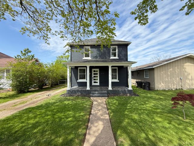 614 Magnolia Street, Three Oaks, MI 49128