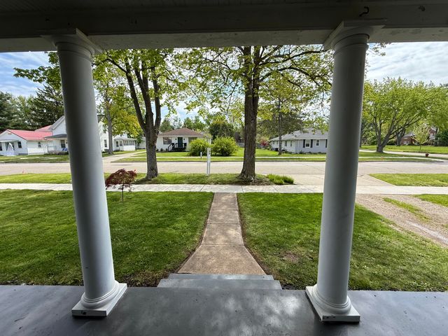 614 Magnolia Street, Three Oaks, MI 49128