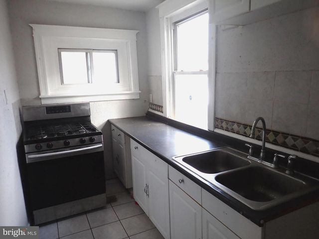 405 HAZEL AVE, Lansdowne, PA 19050