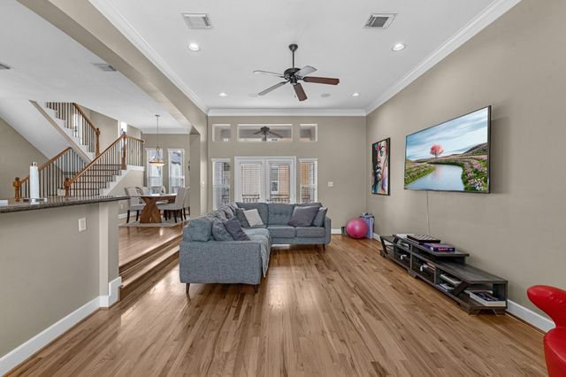 5717 Petty Street, Houston, TX 77007