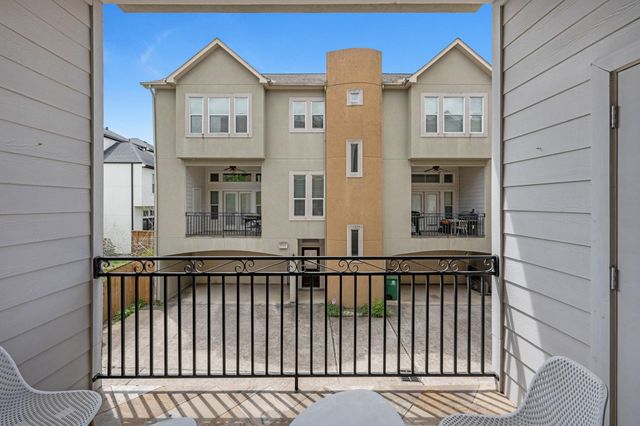 5717 Petty Street, Houston, TX 77007