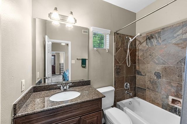 5717 Petty Street, Houston, TX 77007