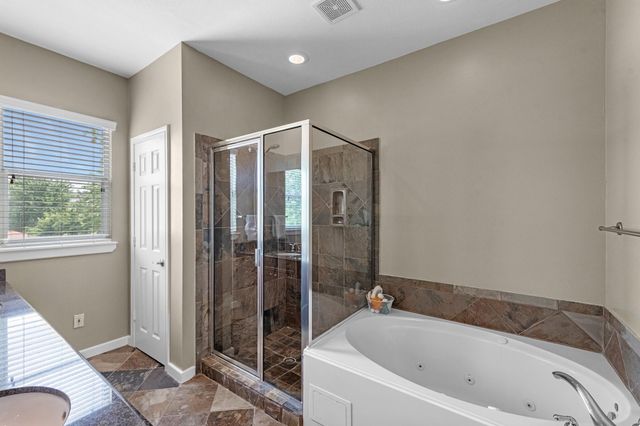 5717 Petty Street, Houston, TX 77007