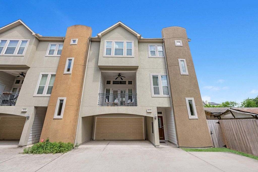 5717 Petty Street, Houston, TX 77007