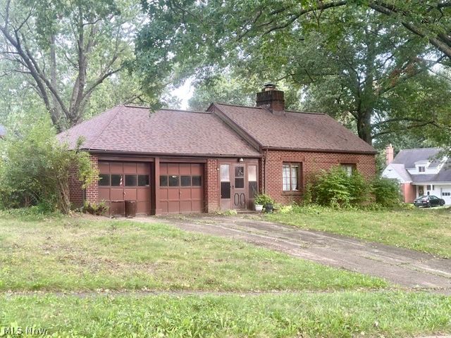1006 Bennington Avenue NE, Massillon, OH 44646