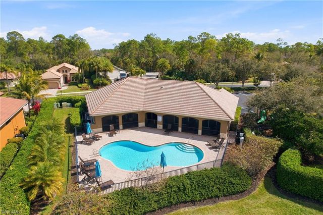 7291 Acorn WAY, Naples, FL 34119