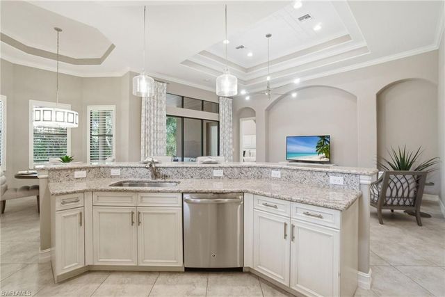 7291 Acorn WAY, Naples, FL 34119