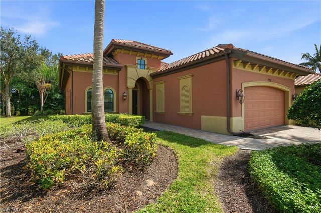 7291 Acorn WAY, Naples, FL 34119
