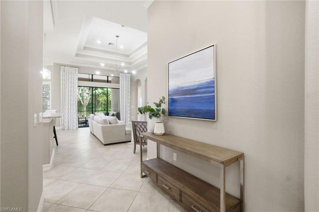 7291 Acorn WAY, Naples, FL 34119