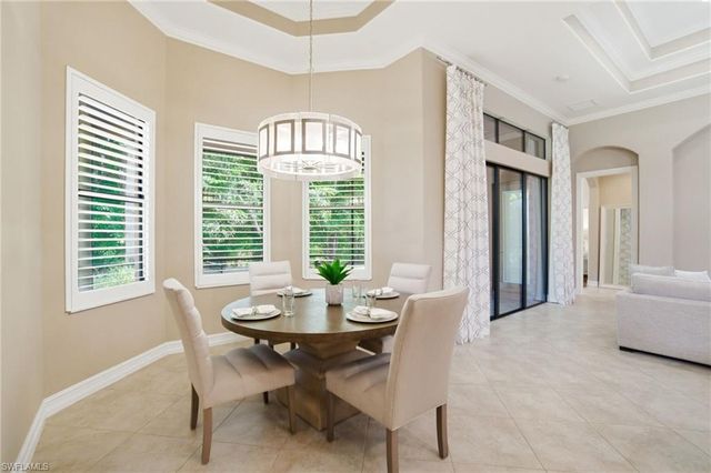 7291 Acorn WAY, Naples, FL 34119