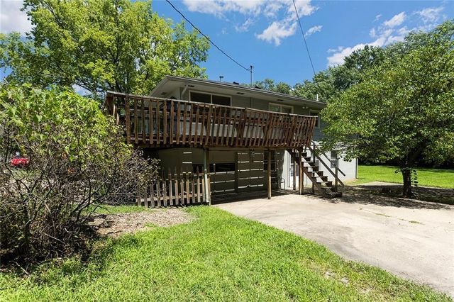 401 S 20 Street, Leavenworth, KS 66048