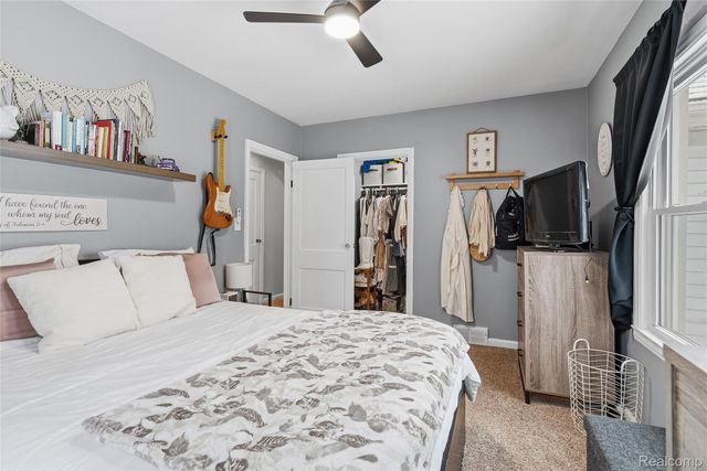 845 Olive Street, Oxford Charter Township, MI 48371