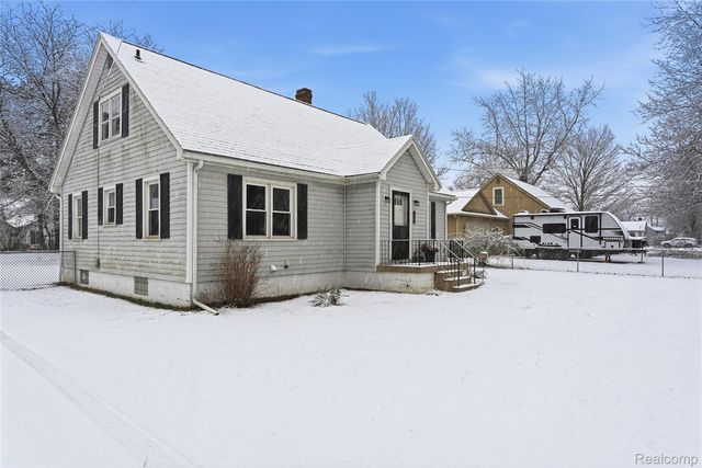 845 Olive Street, Oxford Charter Township, MI 48371