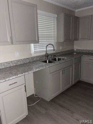 2046 25th E, Tuscaloosa, AL 35404