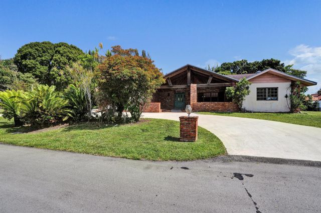 17151 SW 62nd Court, Southwest Ranches, FL 33331