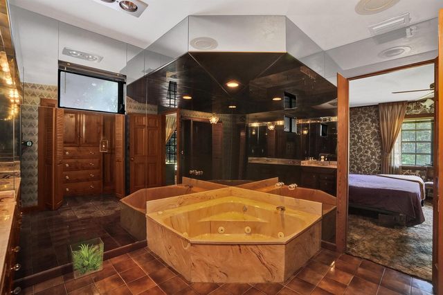 17151 SW 62nd Court, Southwest Ranches, FL 33331