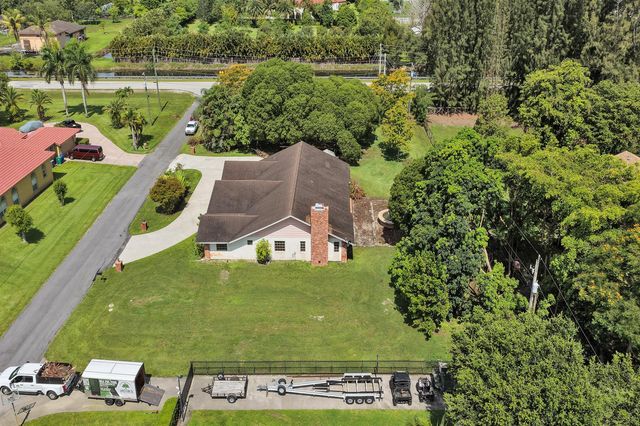 17151 SW 62nd Court, Southwest Ranches, FL 33331