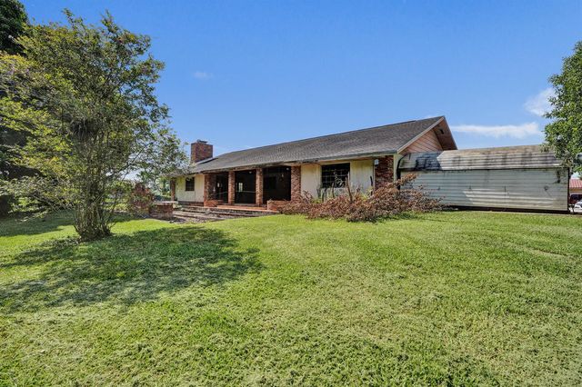 17151 SW 62nd Court, Southwest Ranches, FL 33331