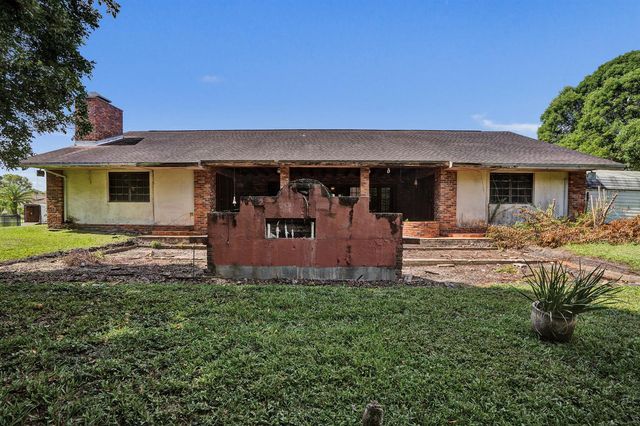17151 SW 62nd Court, Southwest Ranches, FL 33331