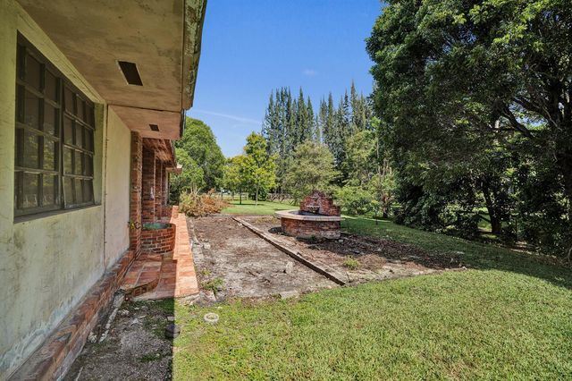 17151 SW 62nd Court, Southwest Ranches, FL 33331