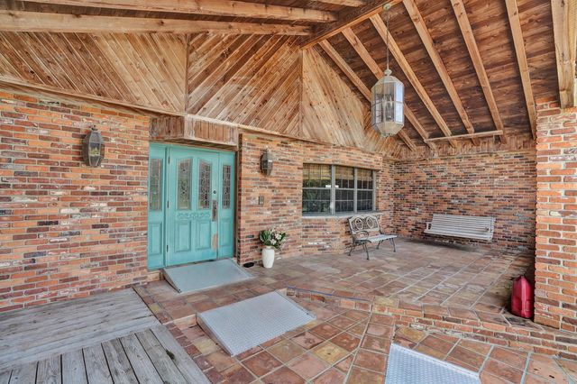 17151 SW 62nd Court, Southwest Ranches, FL 33331