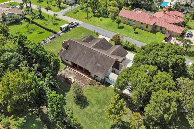 17151 SW 62nd Court, Southwest Ranches, FL 33331