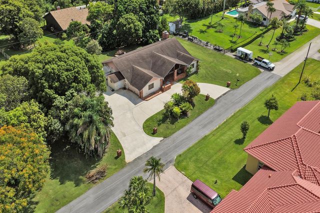 17151 SW 62nd Court, Southwest Ranches, FL 33331