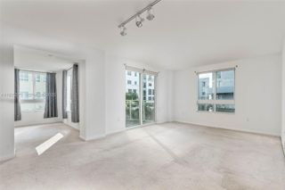 7355 SW 89th St 502N, Miami, FL 33156