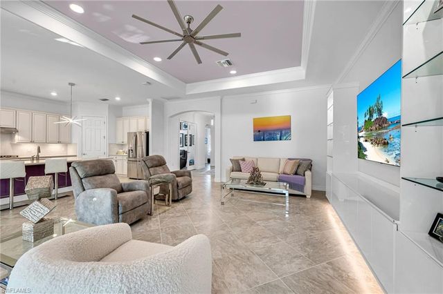 2324 Grenadines WAY, Naples, FL 34120