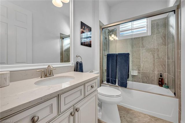 2324 Grenadines WAY, Naples, FL 34120