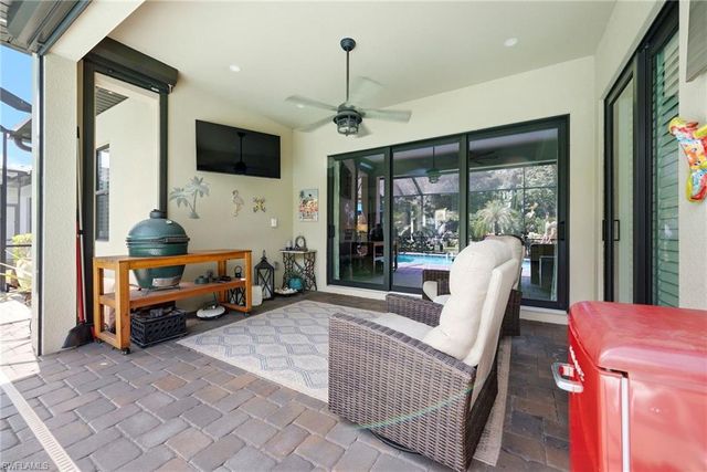 2324 Grenadines WAY, Naples, FL 34120
