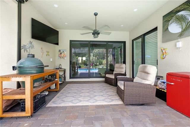 2324 Grenadines WAY, Naples, FL 34120