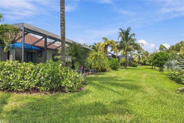 2324 Grenadines WAY, Naples, FL 34120