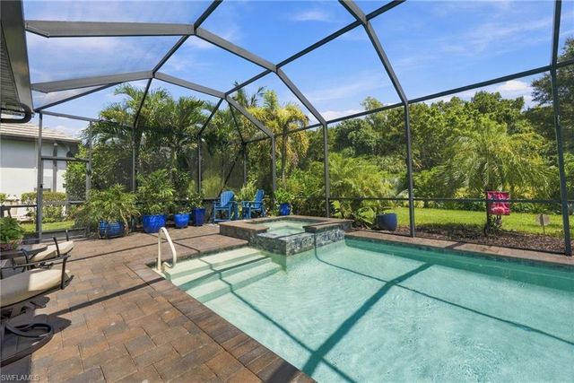 2324 Grenadines WAY, Naples, FL 34120