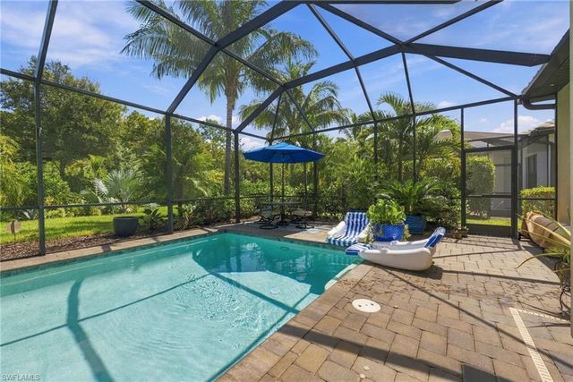 2324 Grenadines WAY, Naples, FL 34120