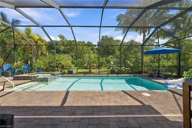 2324 Grenadines WAY, Naples, FL 34120