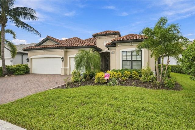 2324 Grenadines WAY, Naples, FL 34120
