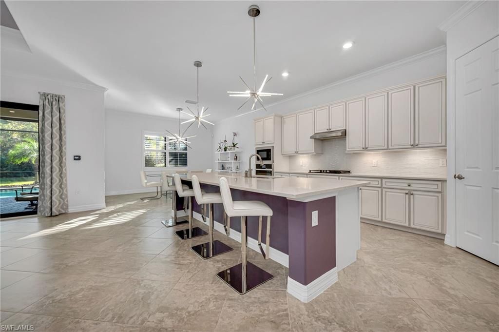 2324 Grenadines WAY, NAPLES, FL 34120 — photo 2
