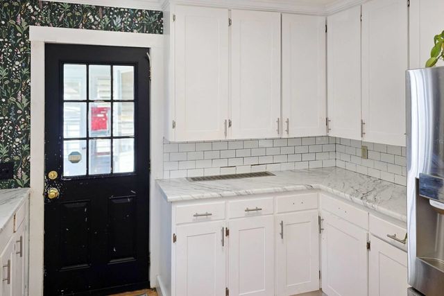 1668 Hartford Avenue, Hartford, VT 05001