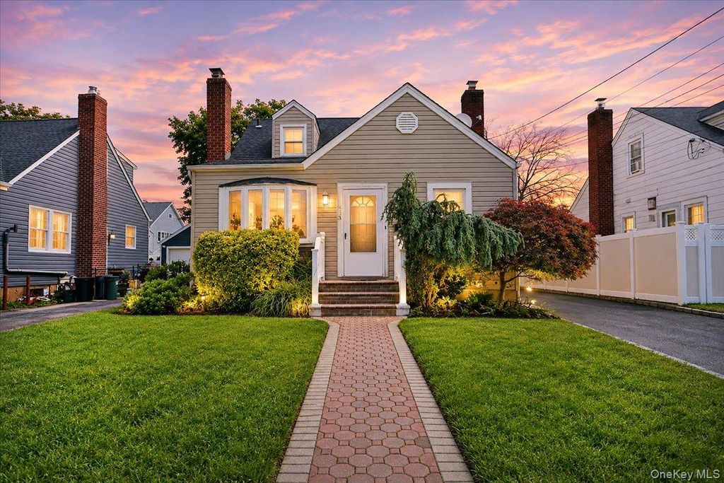 413 Stewart Avenue, North Bellmore, NY 11710 — exterior