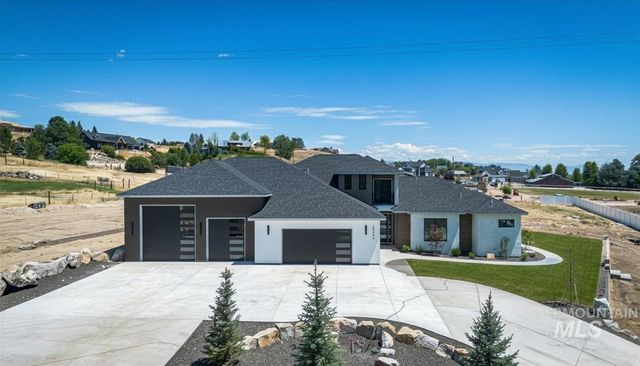 23904 Southview Ln, Middleton, ID 83644
