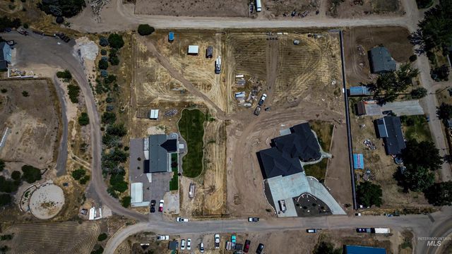 23904 Southview Ln, Middleton, ID 83644