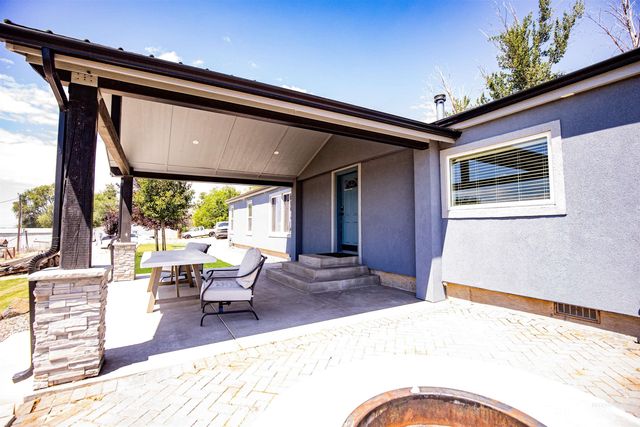 23904 Southview Ln, Middleton, ID 83644