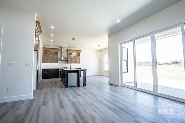 23904 Southview Ln, Middleton, ID 83644
