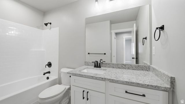 3385 E BAYWATER DR, Eagle Mountain, UT 84005